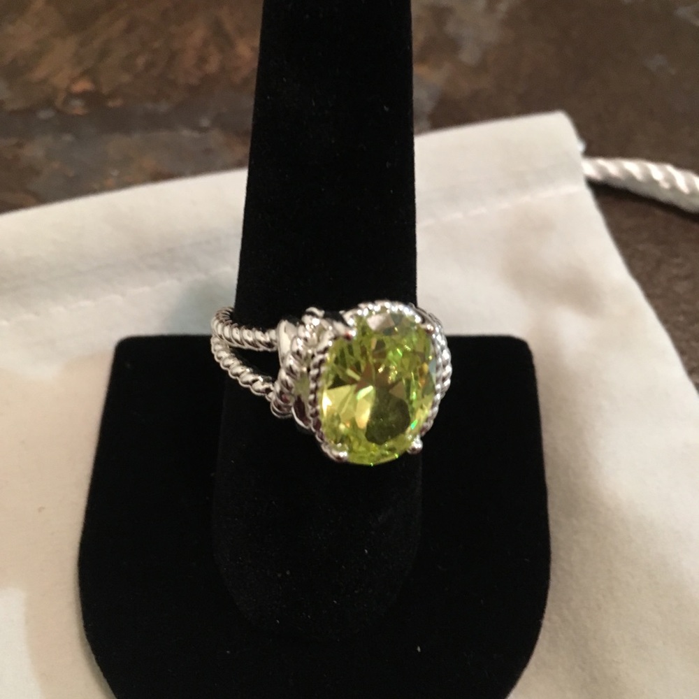 Silver tone Peridot ring